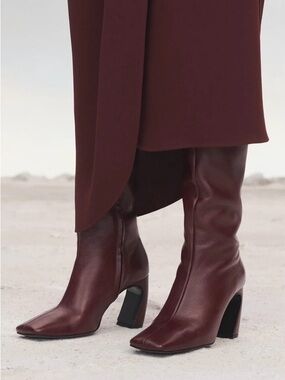 NWOT Zara Leather Oxblood KneeHigh Square Toe Architectural Heel Boots - Size 10